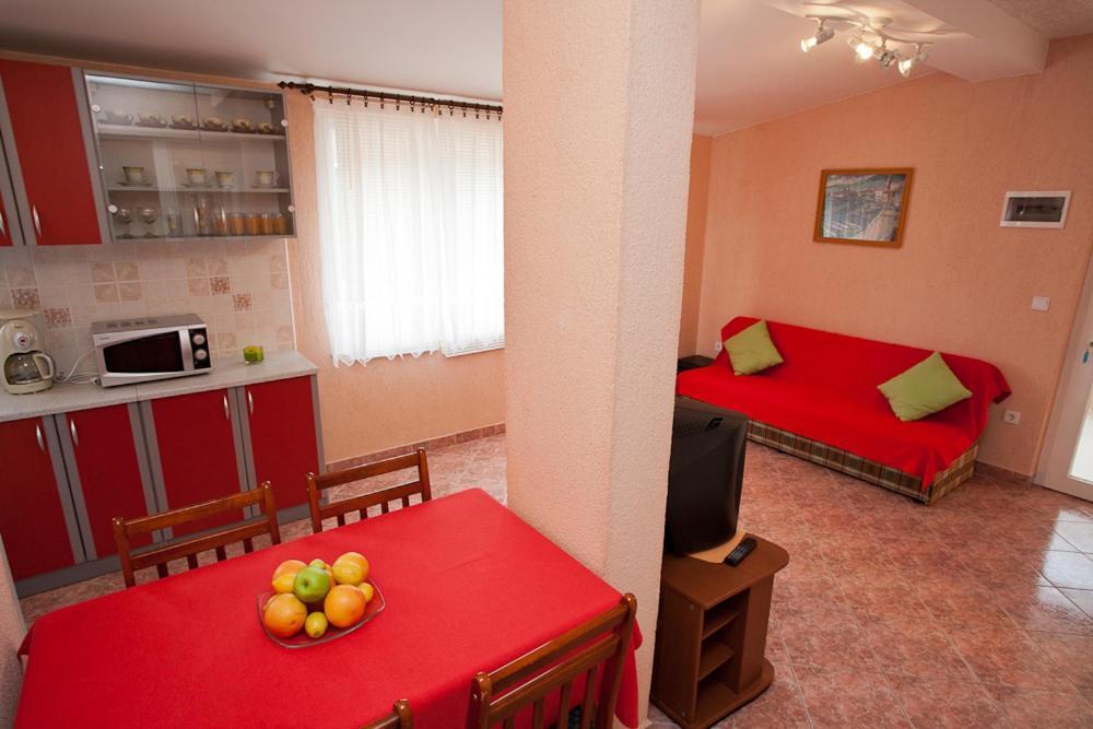 Apartments Kraljic Krk Town Buitenkant foto